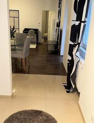 Apartment Gemuetliche Mit Balkon In