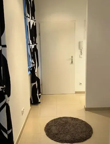 Gemuetliche Mit Balkon In Apartment *